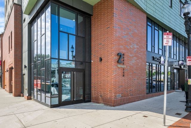 2-10 Maverick Sq PH604, Boston, MA 02128