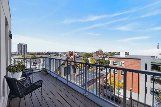 2-10 Maverick Sq PH604, Boston, MA 02128