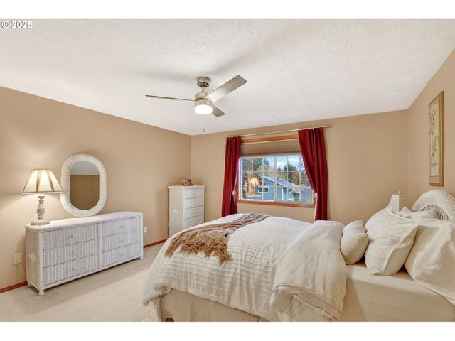 67 Nw ORCHARD Pl, Gresham, OR 97030