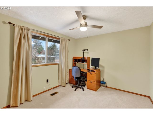 67 Nw ORCHARD Pl, Gresham, OR 97030