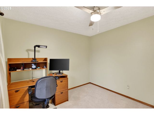 67 Nw ORCHARD Pl, Gresham, OR 97030