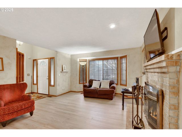 67 Nw ORCHARD Pl, Gresham, OR 97030