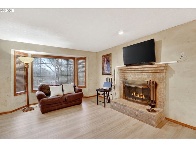 67 Nw ORCHARD Pl, Gresham, OR 97030