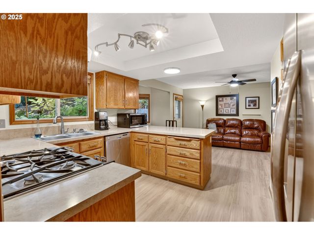 67 Nw ORCHARD Pl, Gresham, OR 97030