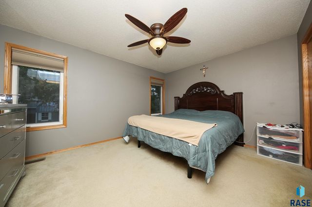 7216 W Strabane St Street, Sioux Falls, SD 57106