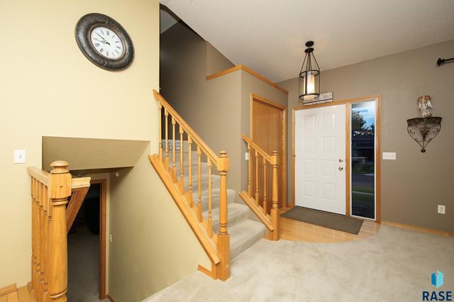 7216 W Strabane St Street, Sioux Falls, SD 57106