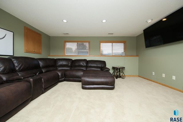 7216 W Strabane St Street, Sioux Falls, SD 57106