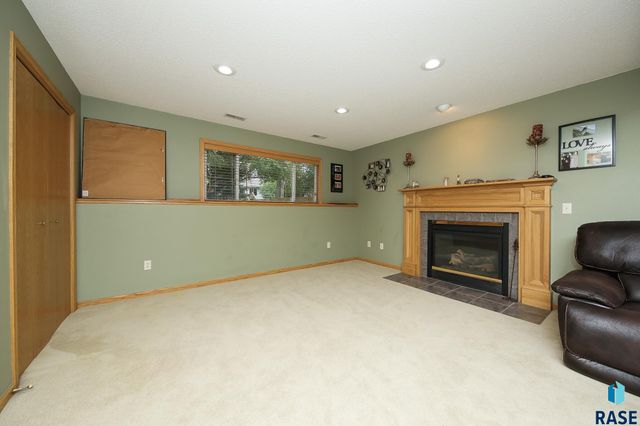7216 W Strabane St Street, Sioux Falls, SD 57106
