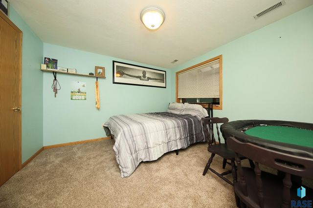 7216 W Strabane St Street, Sioux Falls, SD 57106