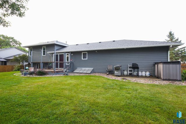 7216 W Strabane St Street, Sioux Falls, SD 57106