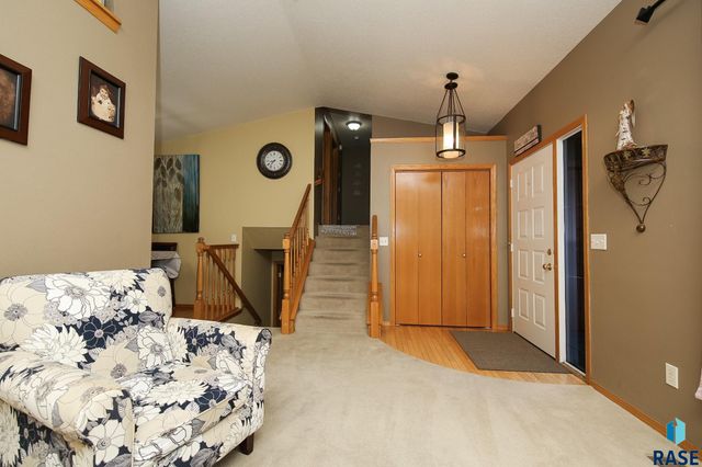 7216 W Strabane St Street, Sioux Falls, SD 57106