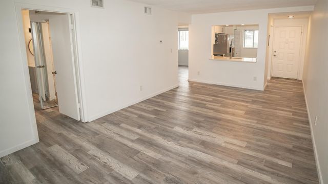 136 NW 60th Avenue 7-2, Margate, FL 33063