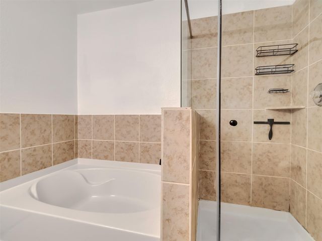 14114 Pecan Hill Court, Houston, TX 77048