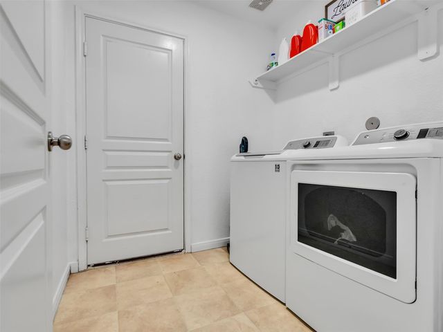 14114 Pecan Hill Court, Houston, TX 77048