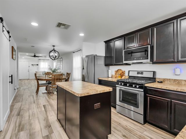 14114 Pecan Hill Court, Houston, TX 77048