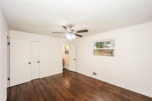 5726 Southwick SW Court, Atlanta, GA 30349