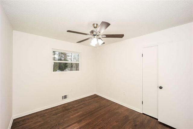 5726 Southwick SW Court, Atlanta, GA 30349