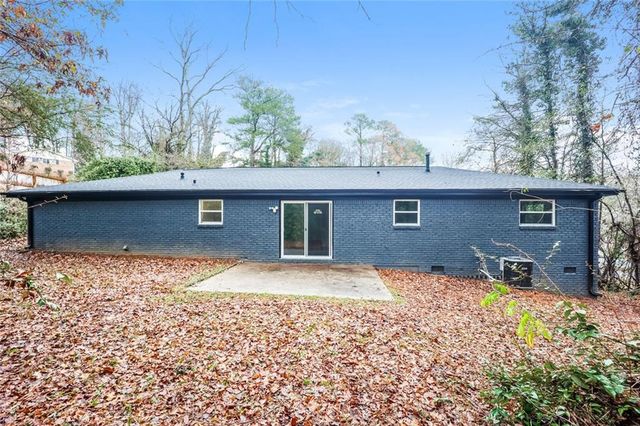 5726 Southwick SW Court, Atlanta, GA 30349