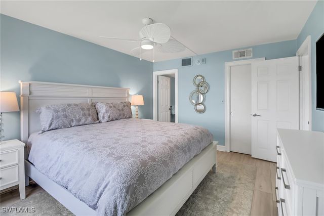 3420 Gulf Shore BLVD N 31, Naples, FL 34103