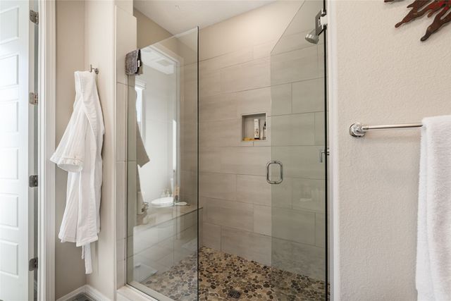 5236 Gold Hill Lane, Santa Fe, NM 87507