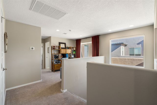 5236 Gold Hill Lane, Santa Fe, NM 87507