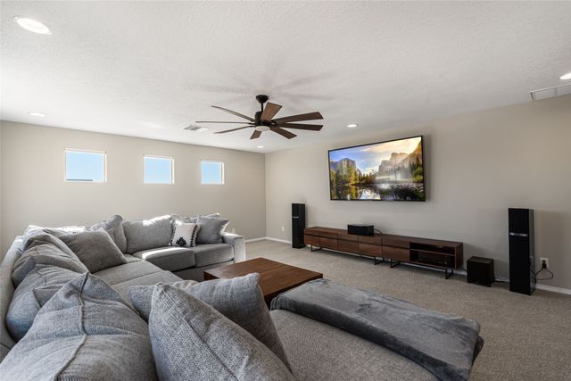 5236 Gold Hill Lane, Santa Fe, NM 87507