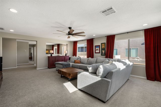 5236 Gold Hill Lane, Santa Fe, NM 87507