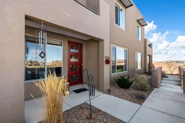 5236 Gold Hill Lane, Santa Fe, NM 87507