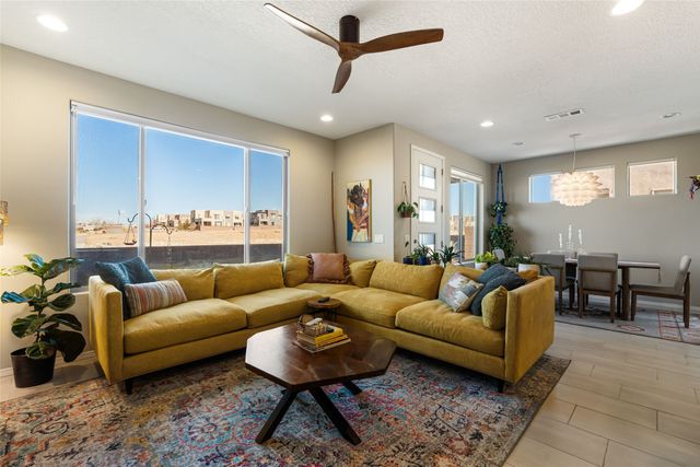 5236 Gold Hill Lane, Santa Fe, NM 87507