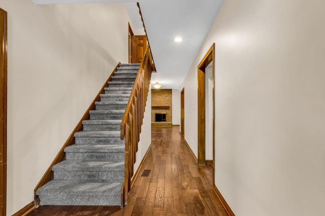 868 Chelsea Lane, Westerville, OH 43081