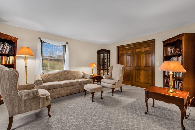 868 Chelsea Lane, Westerville, OH 43081