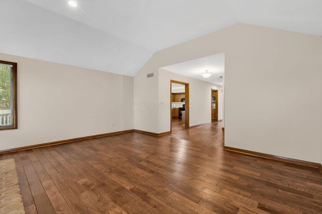 868 Chelsea Lane, Westerville, OH 43081