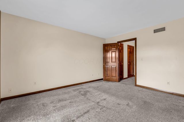 868 Chelsea Lane, Westerville, OH 43081