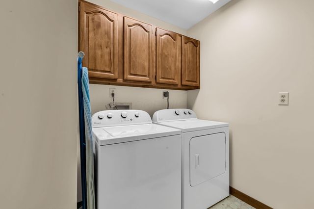 868 Chelsea Lane, Westerville, OH 43081