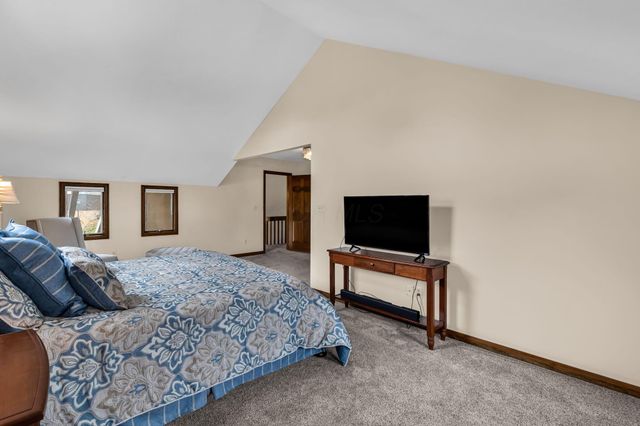 868 Chelsea Lane, Westerville, OH 43081