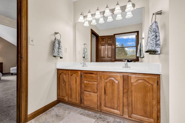 868 Chelsea Lane, Westerville, OH 43081