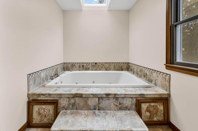 868 Chelsea Lane, Westerville, OH 43081