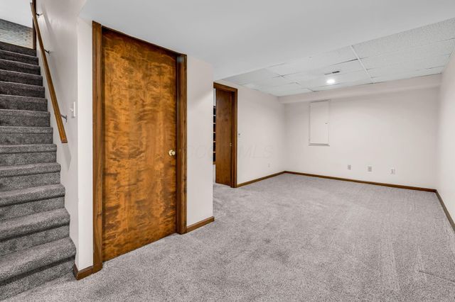 868 Chelsea Lane, Westerville, OH 43081