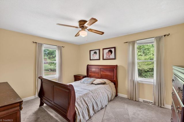 1319 S Old US Highway 52, Pilot Mountain, NC 27041