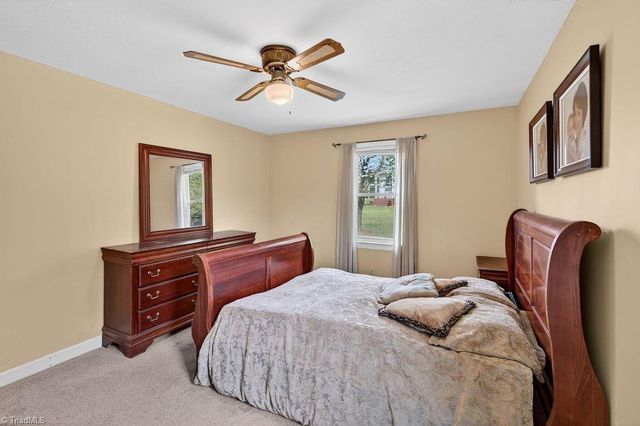 1319 S Old US Highway 52, Pilot Mountain, NC 27041