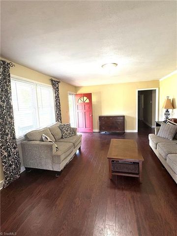 1319 S Old US Highway 52, Pilot Mountain, NC 27041