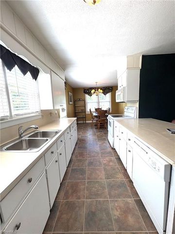 1319 S Old US Highway 52, Pilot Mountain, NC 27041