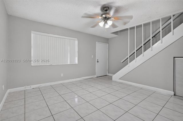 275 W 68th St 106, Hialeah, FL 33014