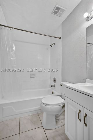 275 W 68th St 106, Hialeah, FL 33014