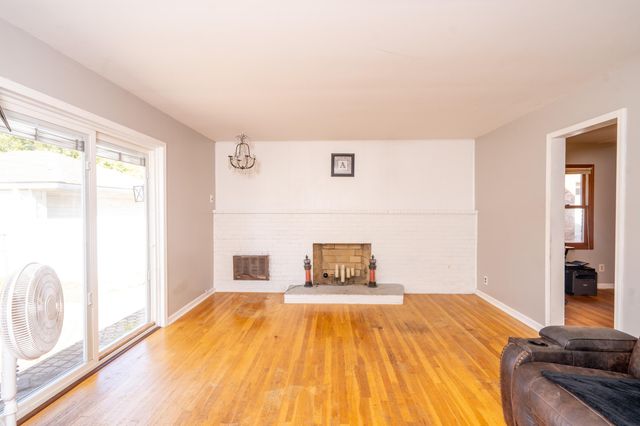 1906 Venice Street, Dearborn, MI 48124