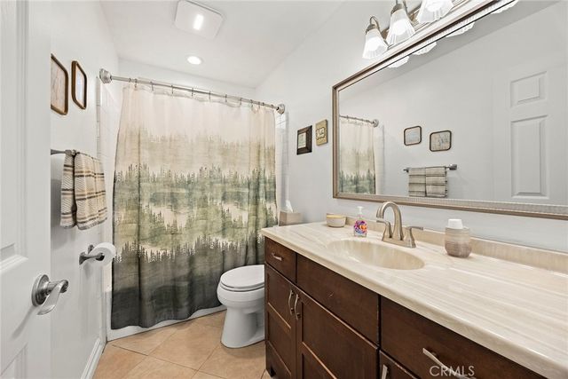 404 E Riverboat Way, Orange, CA 92865