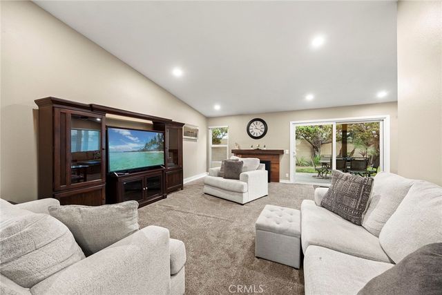 404 E Riverboat Way, Orange, CA 92865