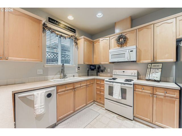 4671 Se 21ST Ter, Gresham, OR 97080