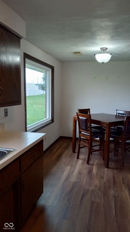 2033 Alhambra Court B, Anderson, IN 46013