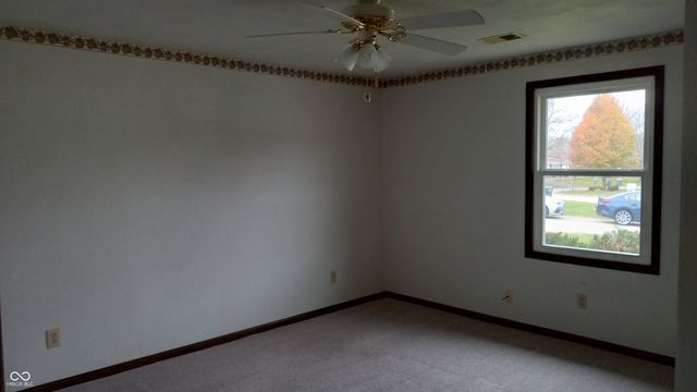 2033 Alhambra Court B, Anderson, IN 46013